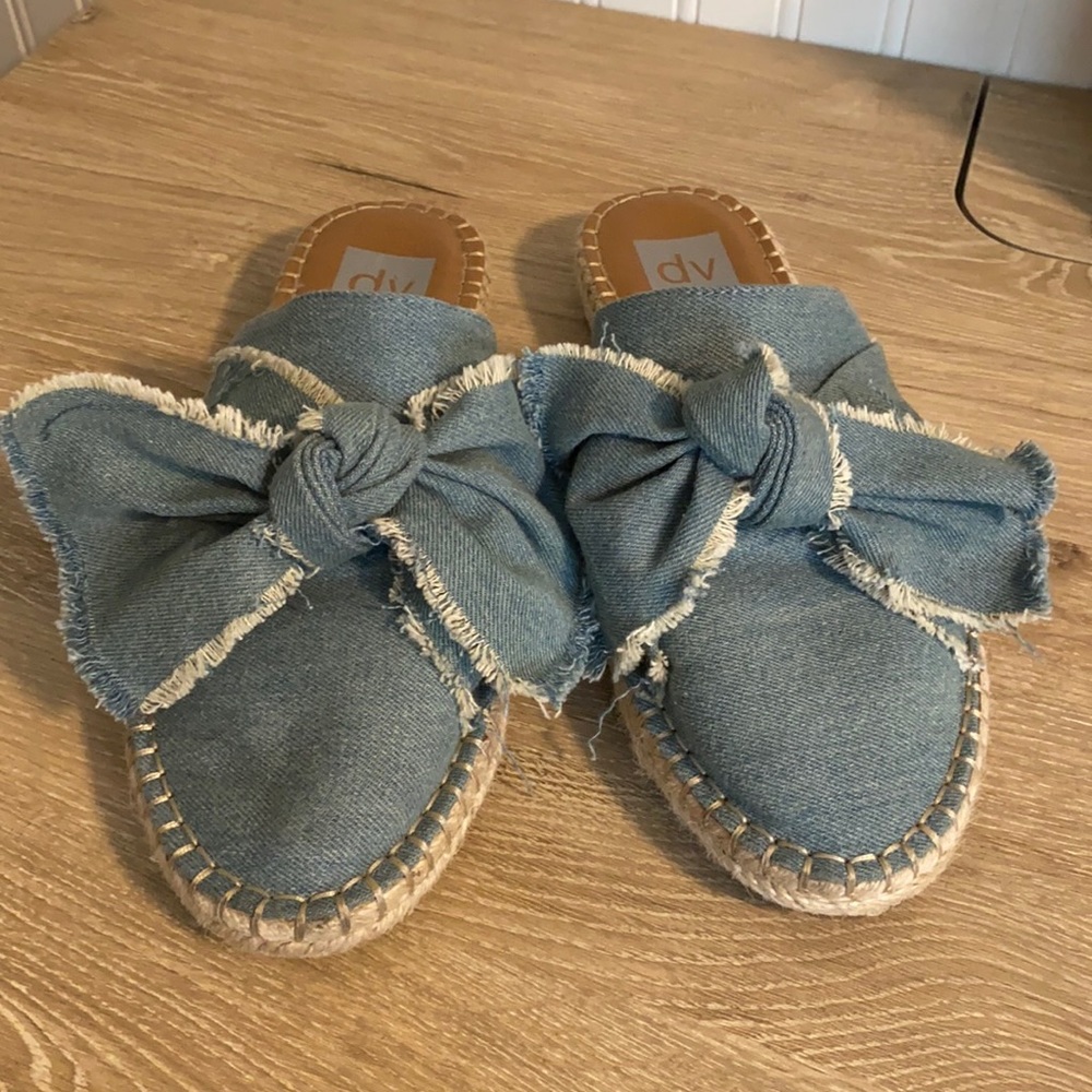 Dolce vita sandals